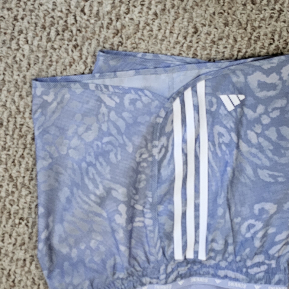 Adidas Own the Run CLIMACOOL 3-Stripes Shorts - Picture 4 of 6